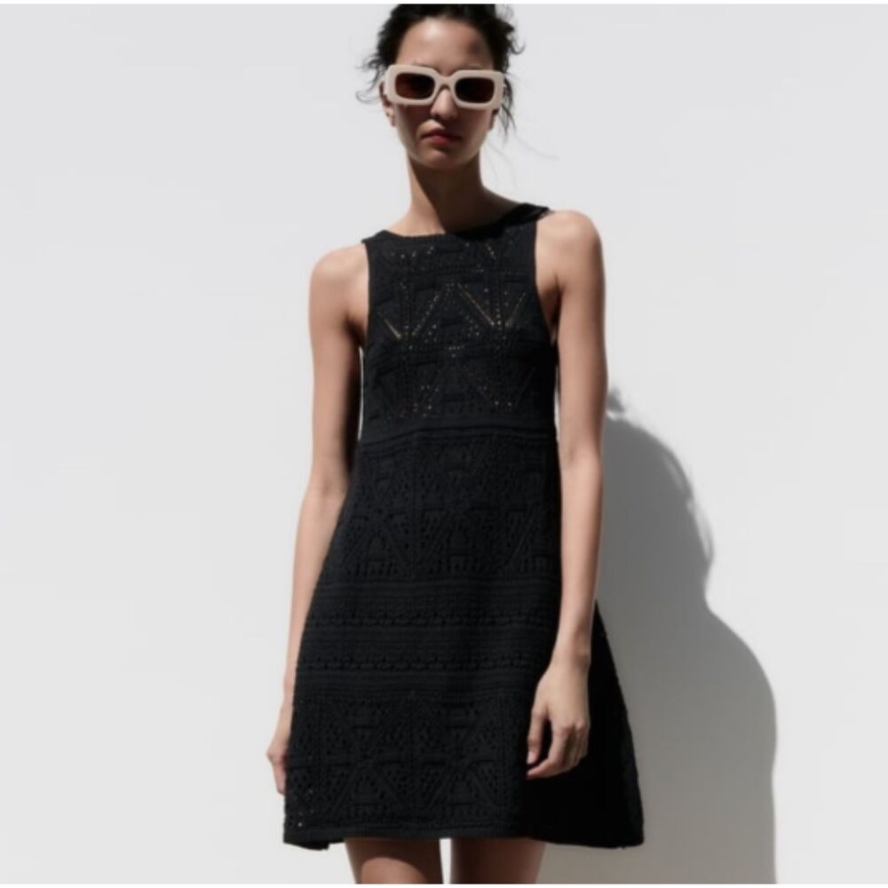 Zara Black Crochet Knit Mini Dress Size M Open Back Geometric Beach Coverup Boho